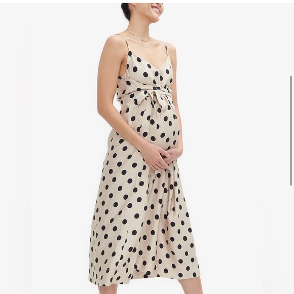 Hatch Maternity The Tori Wrap Dress in Cream and Black Polka Dot - Picture 10 of 11